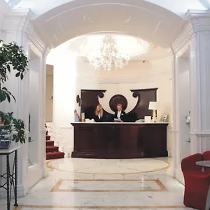 Hotel Gambrinus, Řím