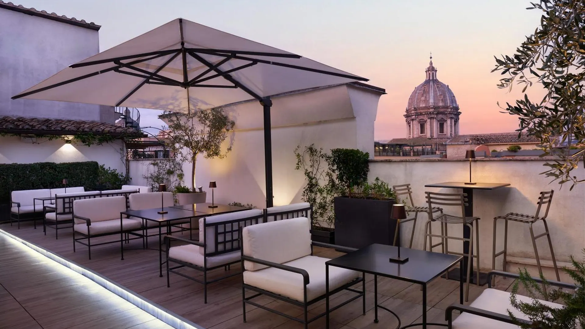 Terrace Pantheon Relais Hotel Rome