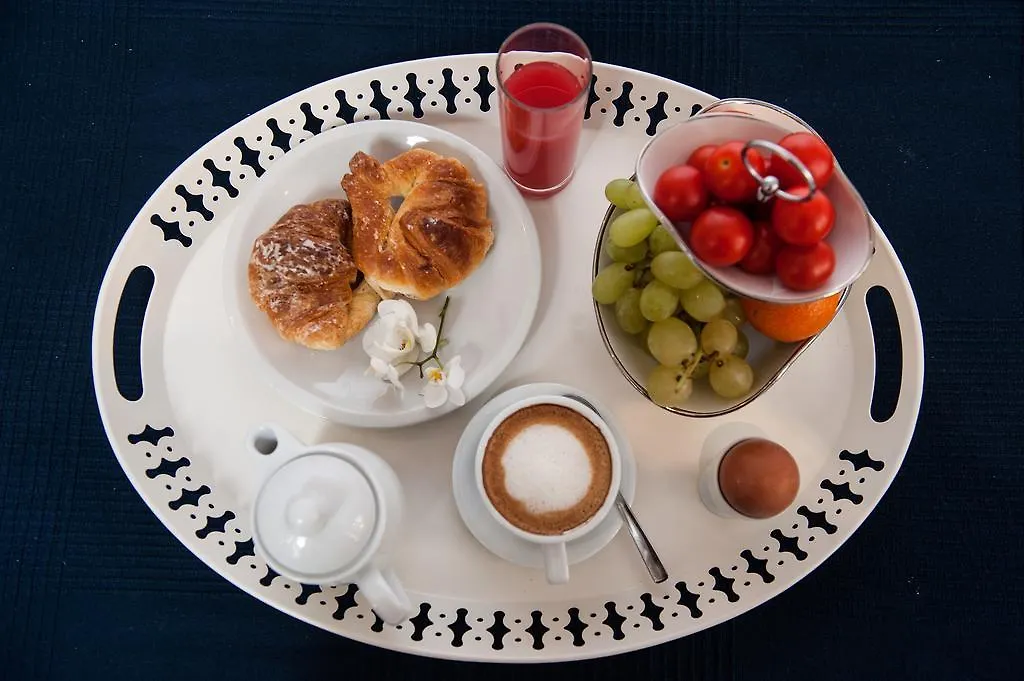 Отель Terrace Pantheon Relais Рим