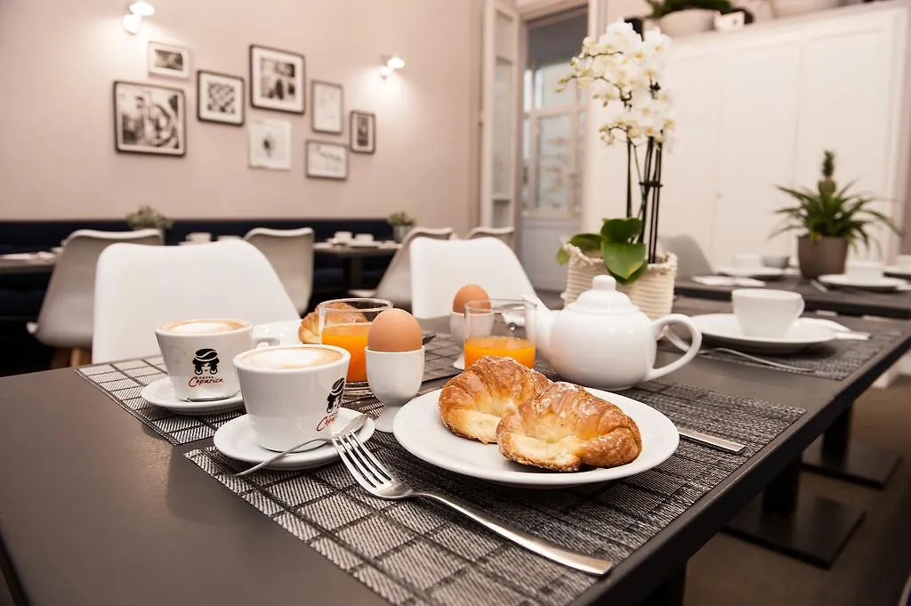 Terrace Pantheon Relais Hotel Rome 4*,