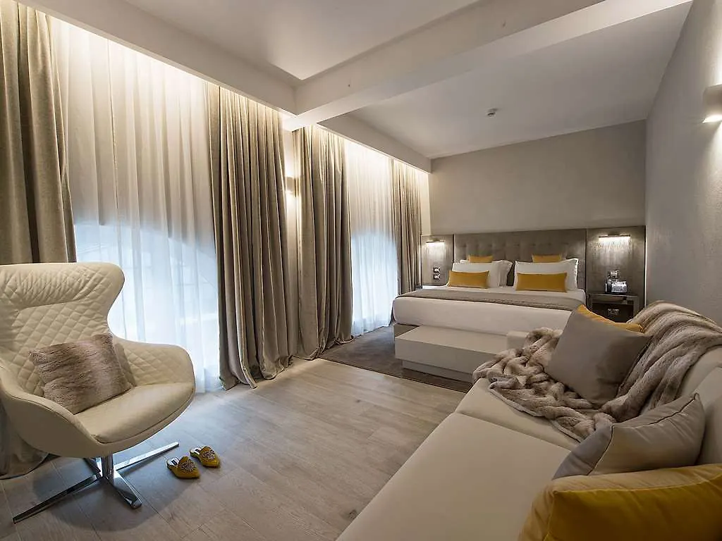 Отель Terrace Pantheon Relais Рим